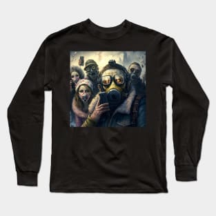 my last selfie on earth with party friends apocalypse Long Sleeve T-Shirt